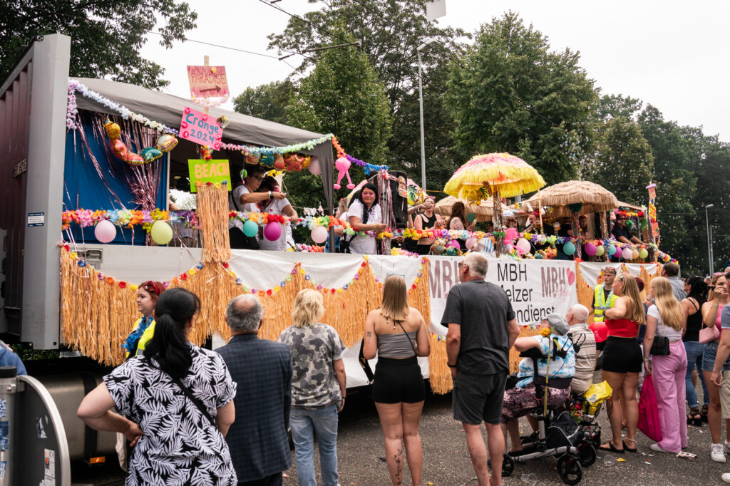 Cranger Kirmes: BSV Holsterhausen steht Kopf und schafft die Titelverteidigung