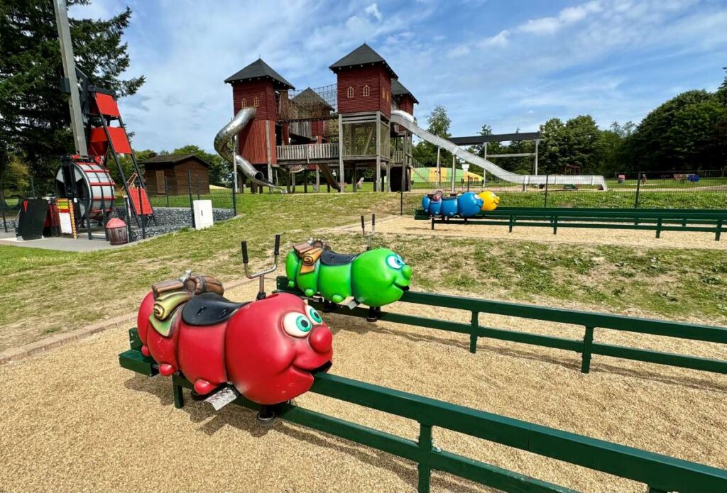 Panorama Park: Pano's Renn-Raupen