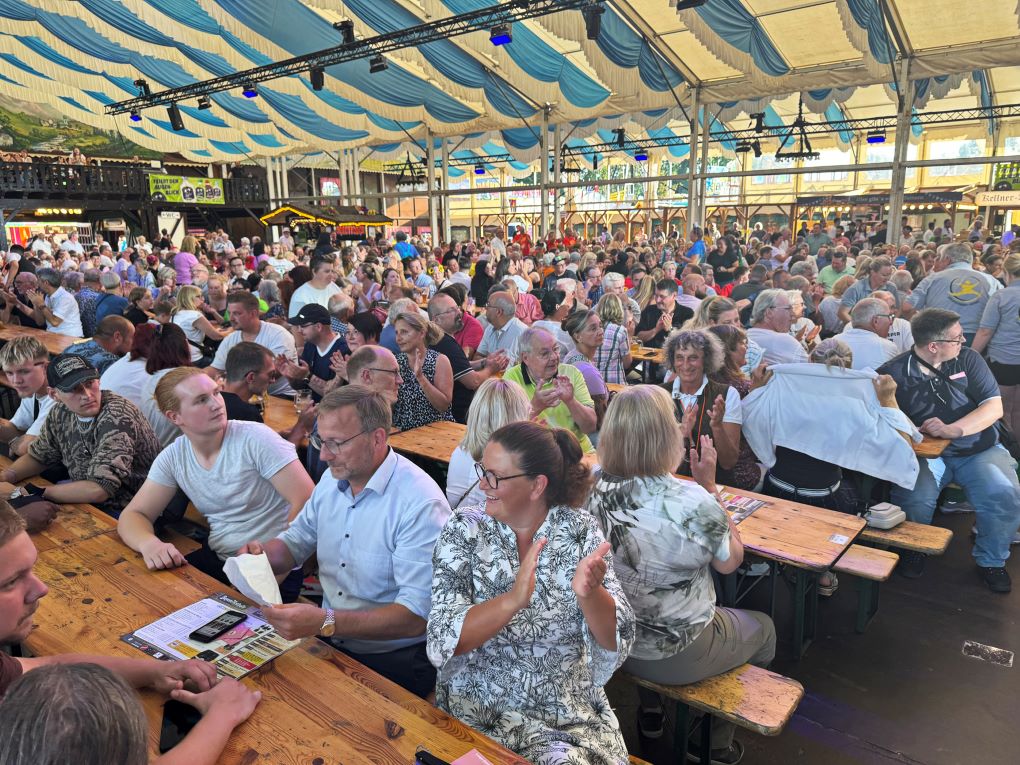 Cranger Kirmes: Olympia an der Seine - Kirmes in Crange