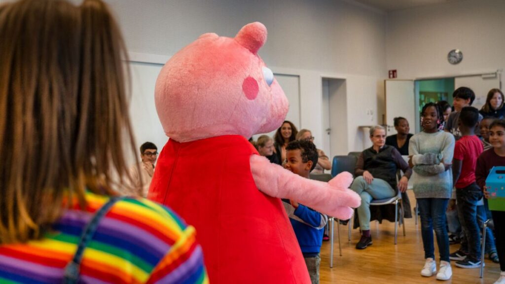 LEGOLAND® Deutschland: Peppa Wutz bringt Kinderaugen zum Strahlen