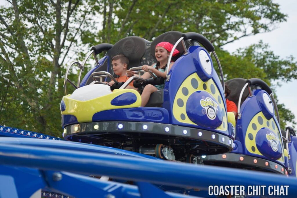 Quassy Amusement & Waterpark: Aladdin Wave Swinger & Crazy 8 Family Coaster