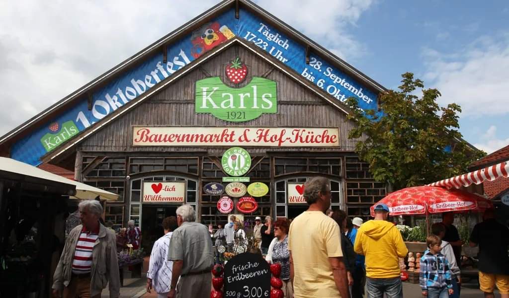 Karls: Neues Erlebnisdorf an der A7