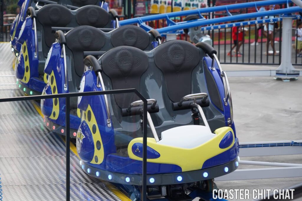 Quassy Amusement & Waterpark: Aladdin Wave Swinger & Crazy 8 Family Coaster