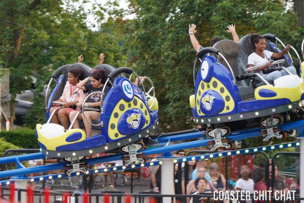Quassy Amusement & Waterpark: Aladdin Wave Swinger & Crazy 8 Family Coaster