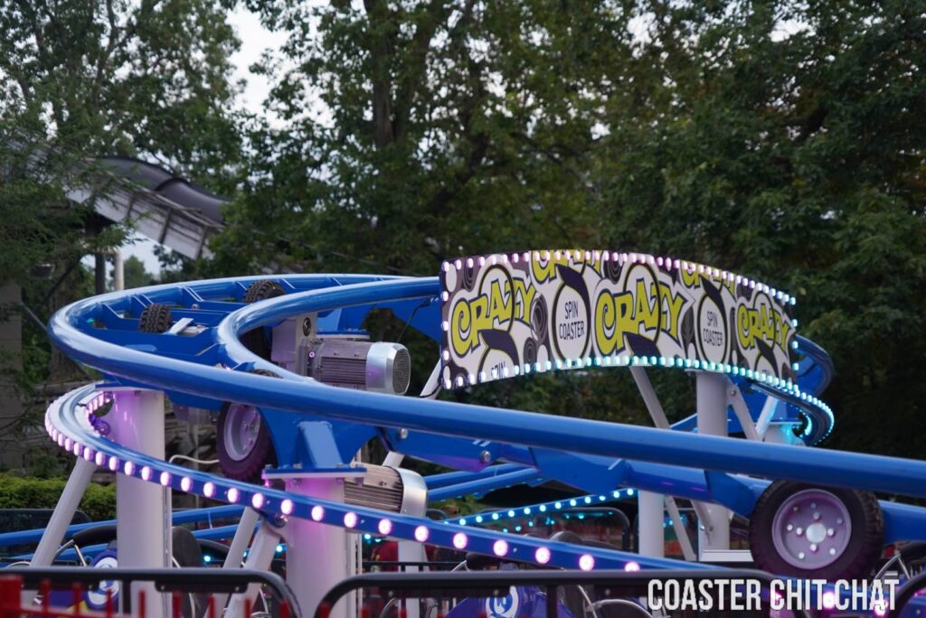 Quassy Amusement & Waterpark: Aladdin Wave Swinger & Crazy 8 Family Coaster