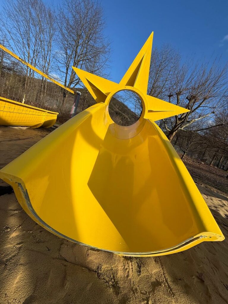 AquaMagis: ShootingSTAR