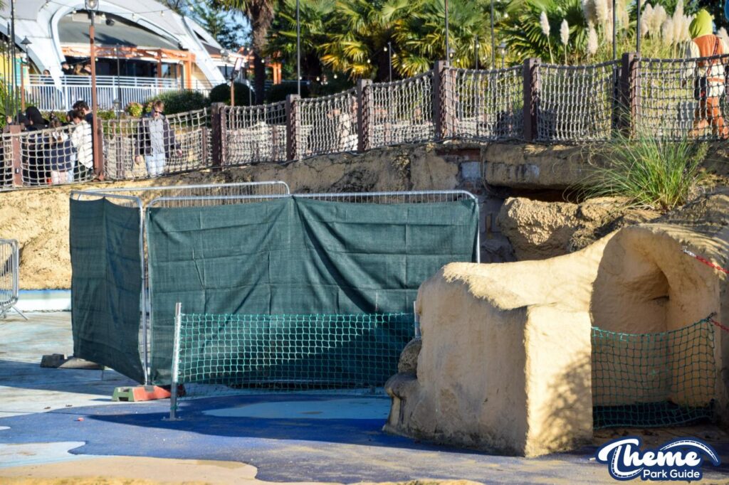 Thorpe Park: Amity Beach