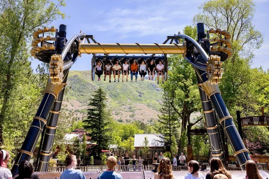 Lagoon Amusement Park: The District