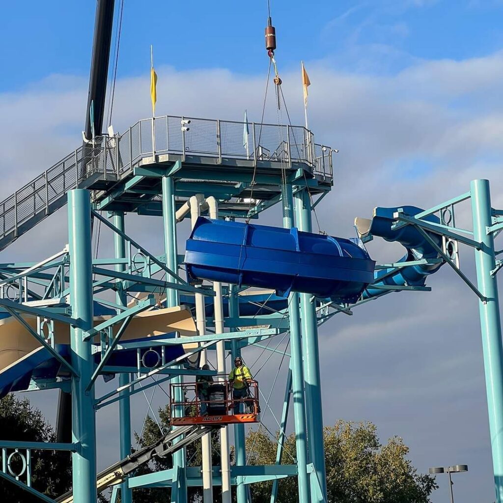 Dorney Park & Wildwater Kingdom: Lightning Falls & Cascade