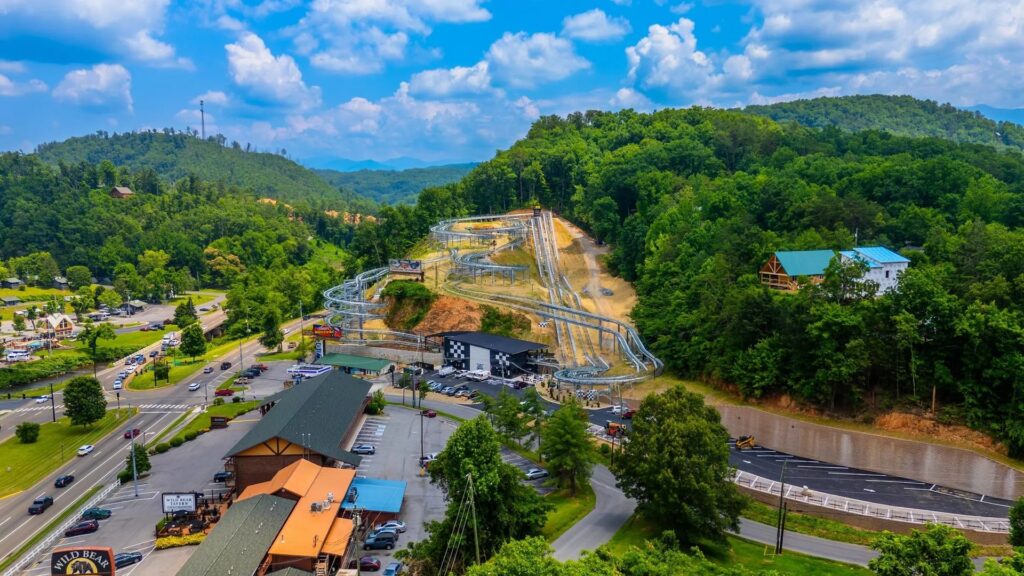 Great Smokey Mountains: Pigeon Forge Racing Coaster