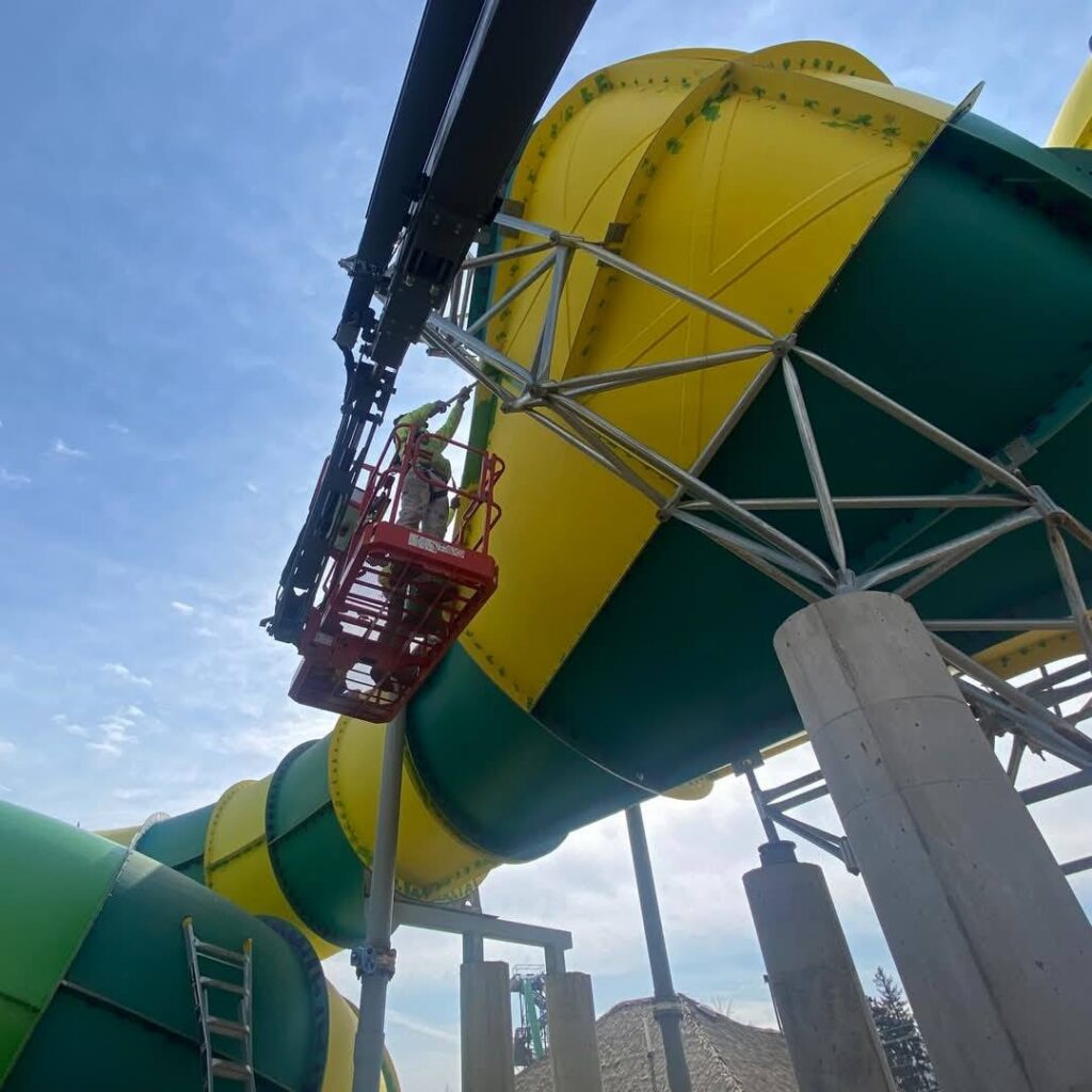 Adventureland Park: Hyperlight