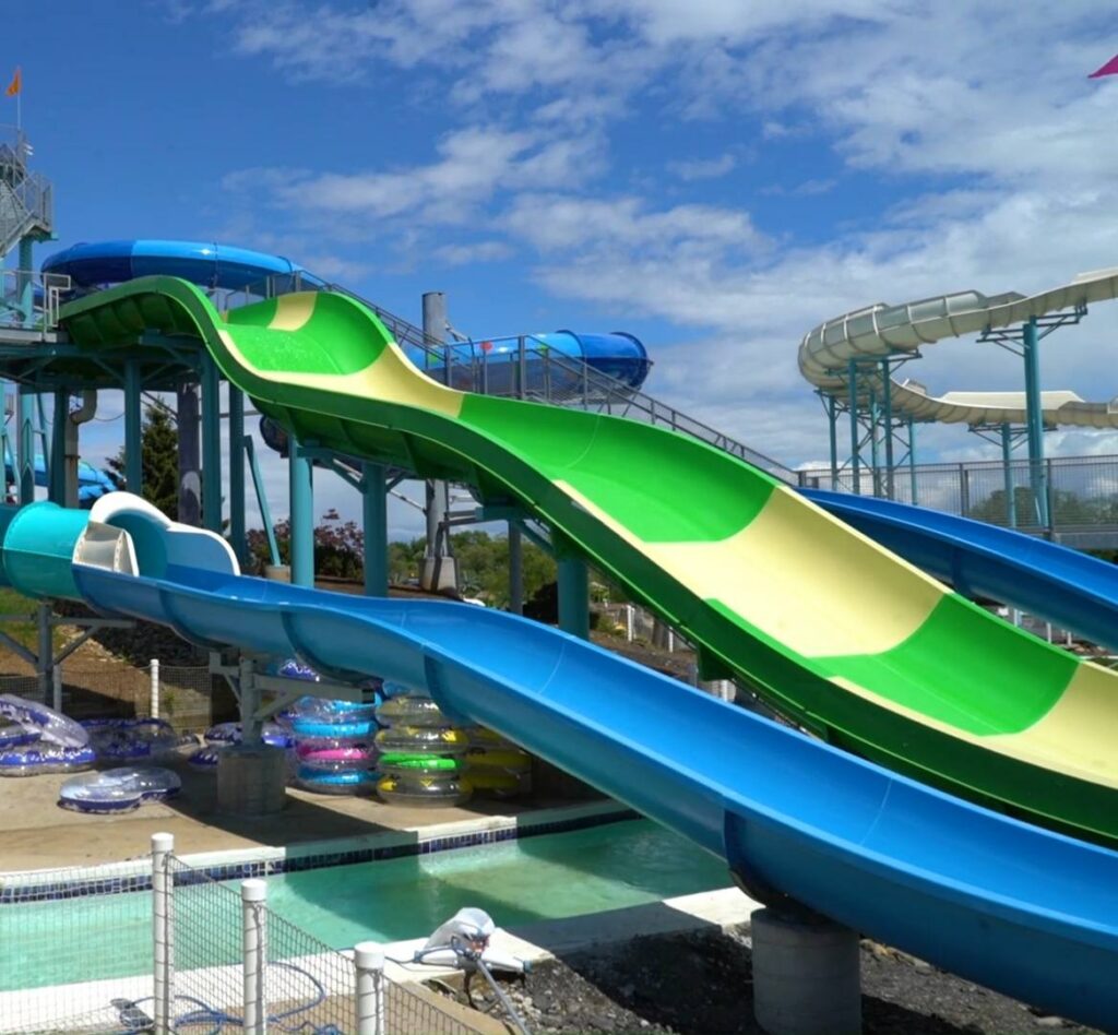 Dorney Park & Wildwater Kingdom: Lightning Falls & Cascade