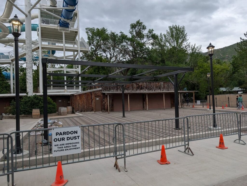 Lagoon Amusement Park: The District
