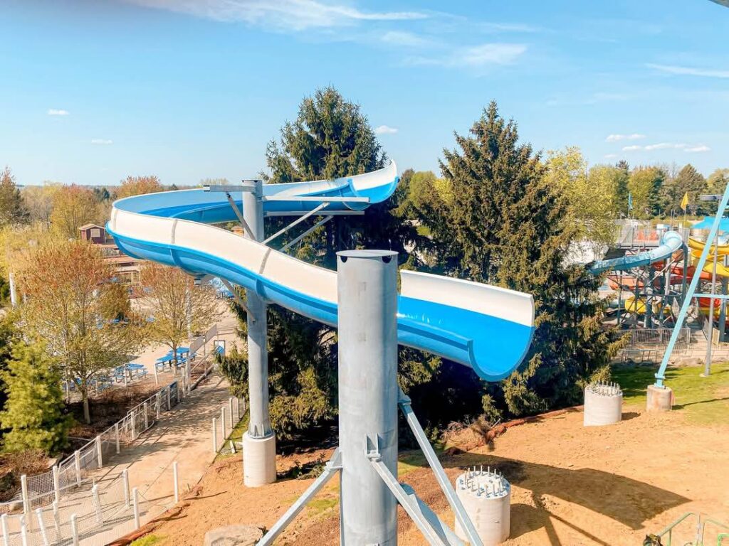 Dorney Park & Wildwater Kingdom: Lightning Falls & Cascade
