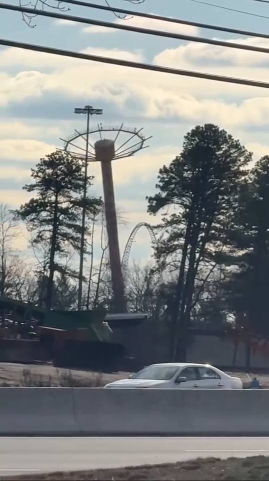 Six Flags Great Adventure: Parachute Tower