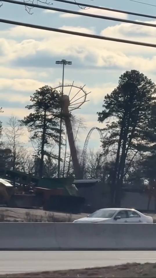 Six Flags Great Adventure: Parachute Tower