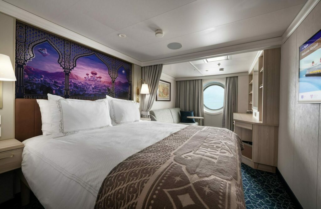 Disney Cruise Line: Disney Treasure