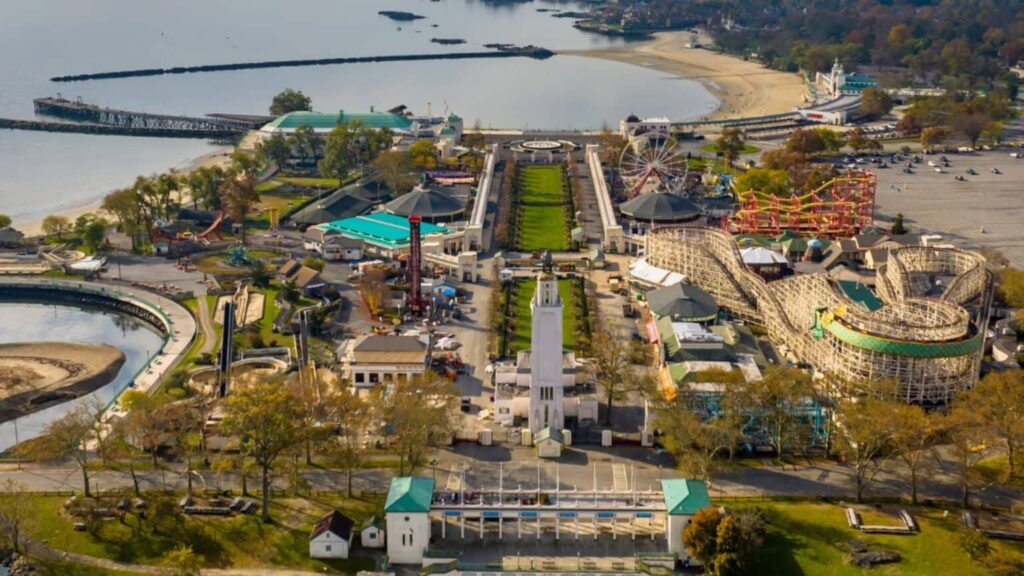 Playland: Rechtsstreitigkeiten