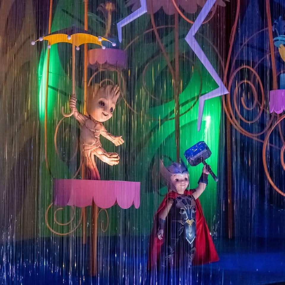 Tokyo Disneyland: It's A Small World with Groot