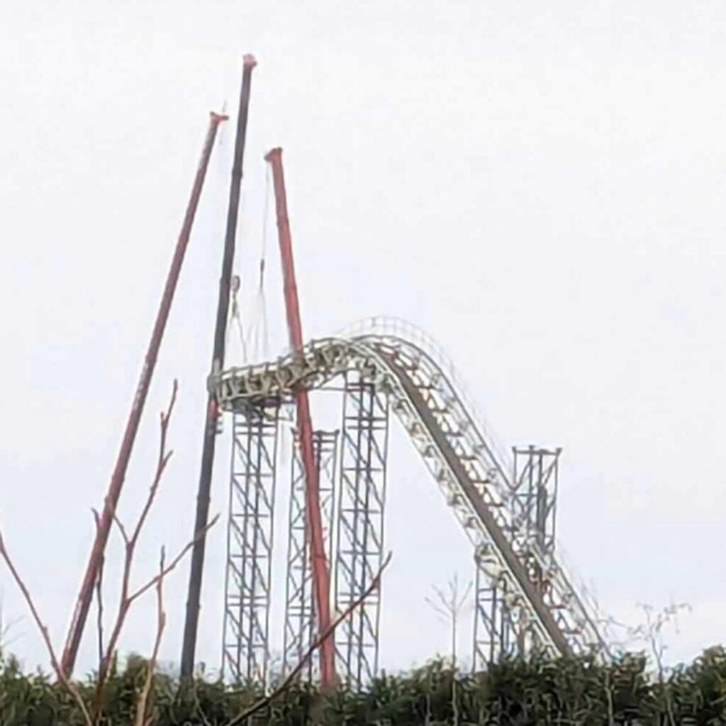 Oakwood Theme Park: Drenched