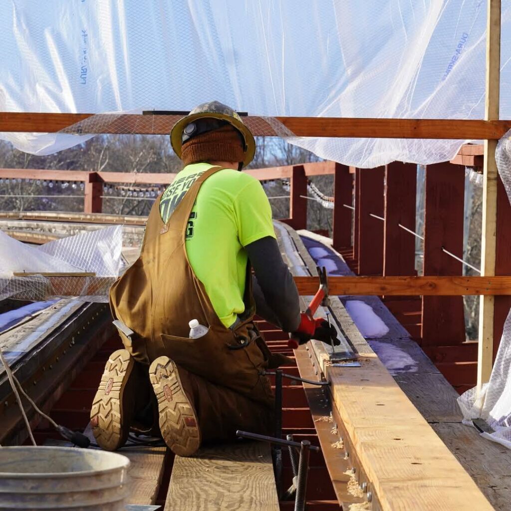 Kennywood: Re-Tracking Holzachterbahnen
