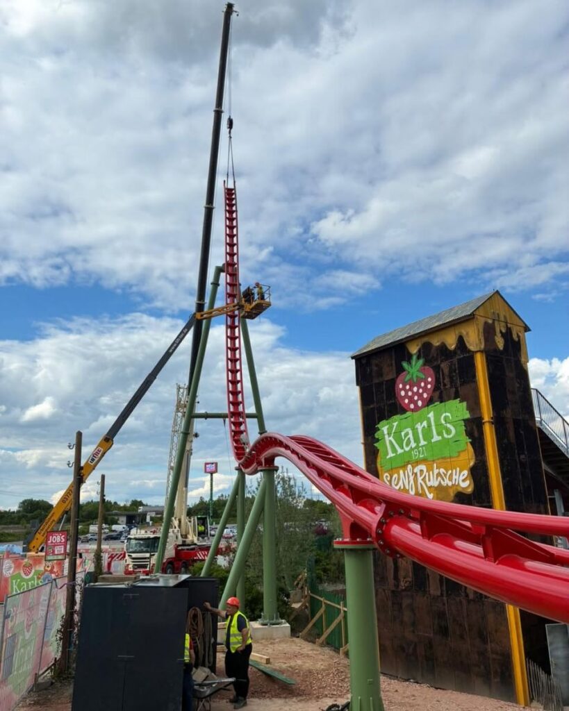 Karls Erlebnis-Dorf Döbeln & Elstal: Bettys Beerchen Boomerang