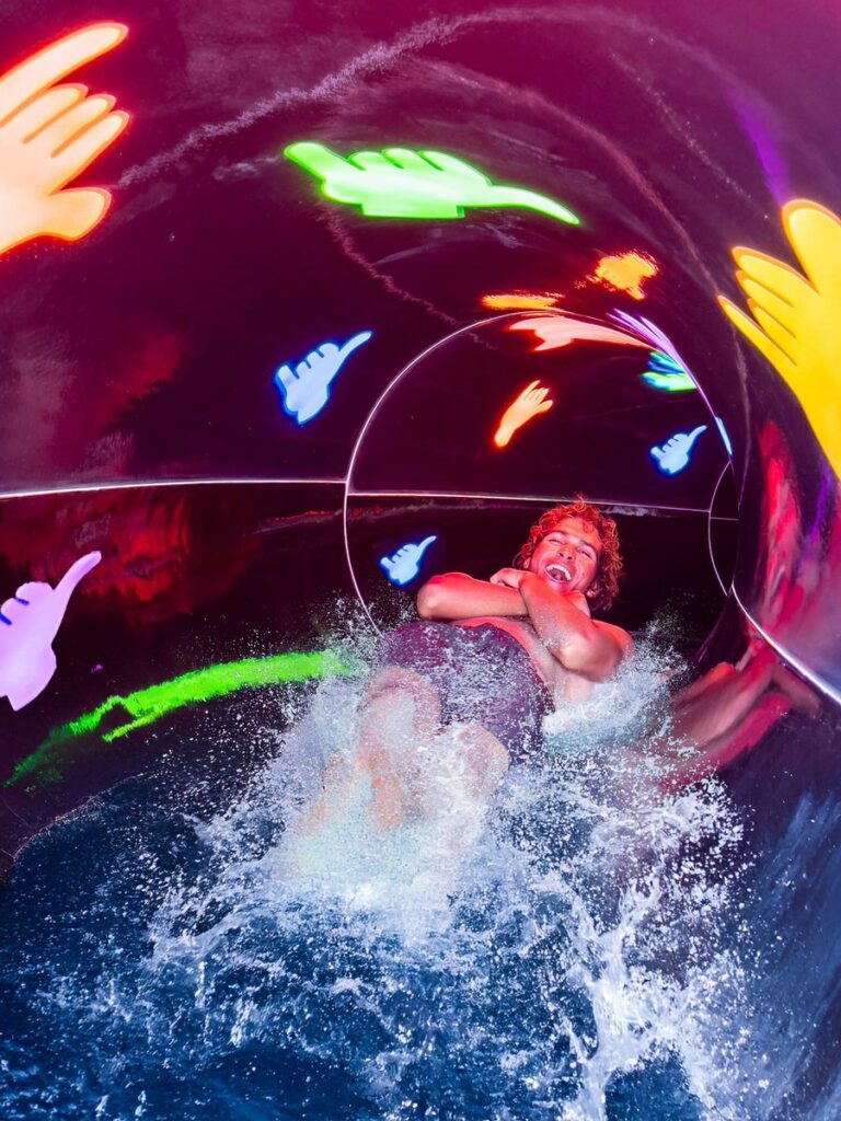 Wet'n'Wild Hawaii: Volcanic Wedgeee
