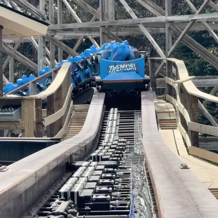 Silverwood Theme Park: Arbeiten an Tremors & Timber Terror