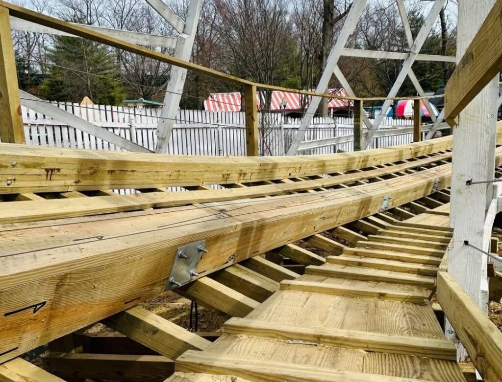 Lake Compounce: Wildcat