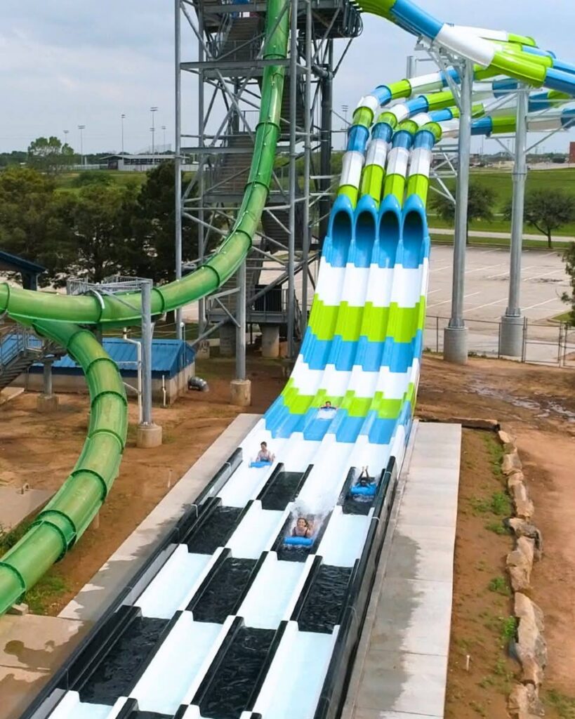 Castaway Cove: Riptide Racer