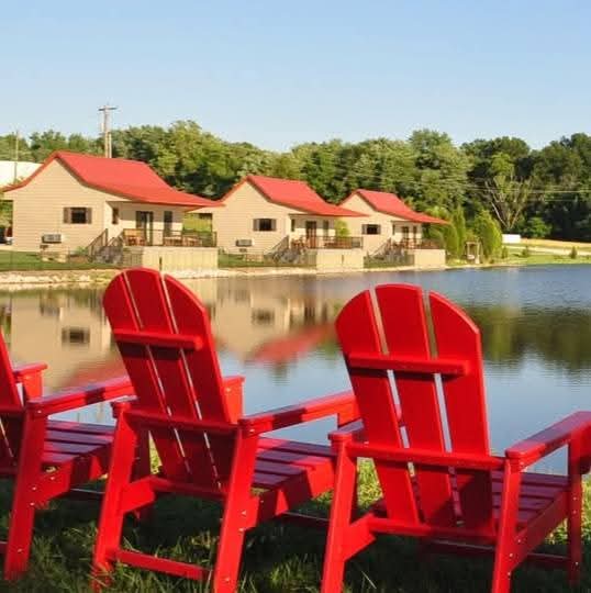 Holiday World & Splashin' Safari: Santa's Cottages Resort