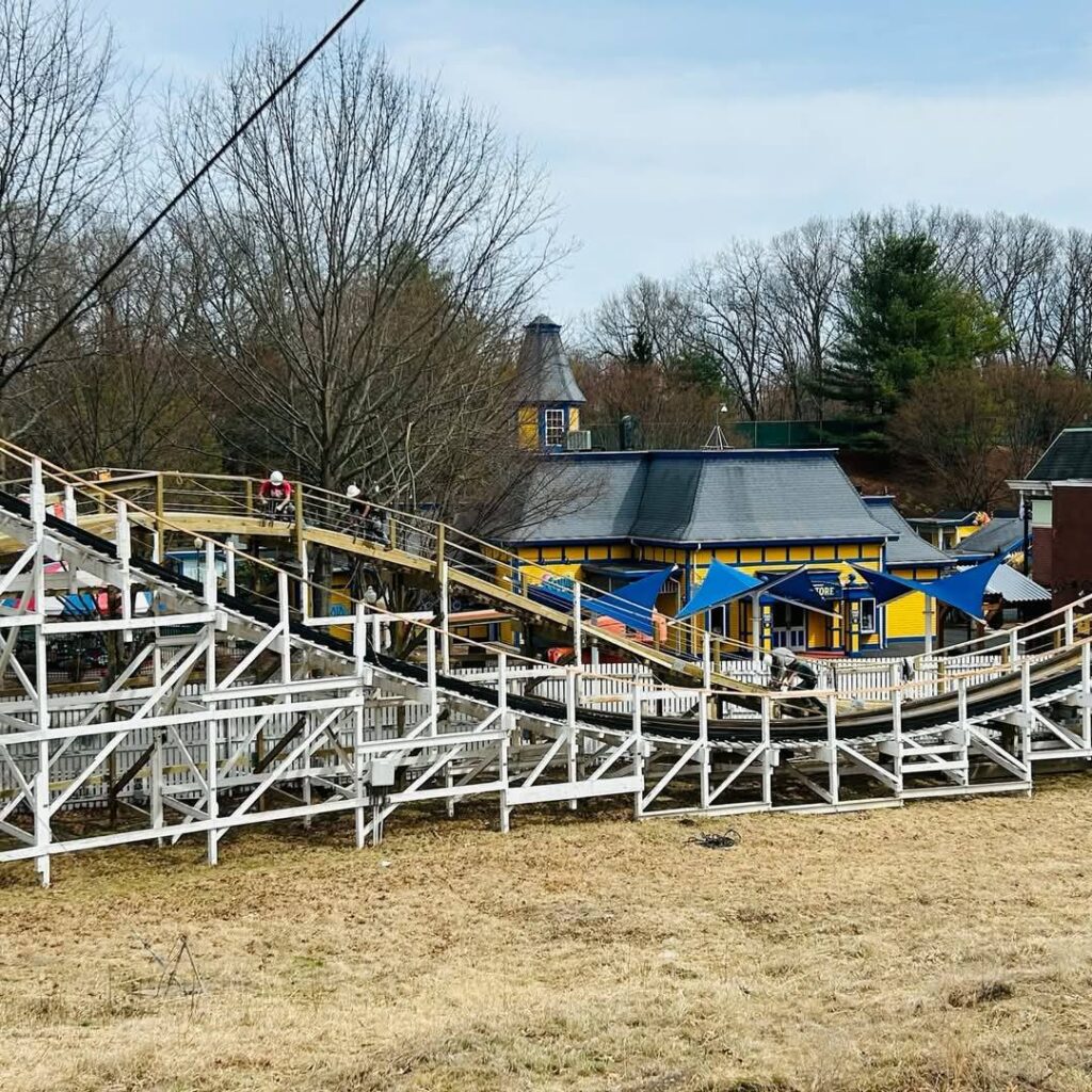 Lake Compounce: Wildcat