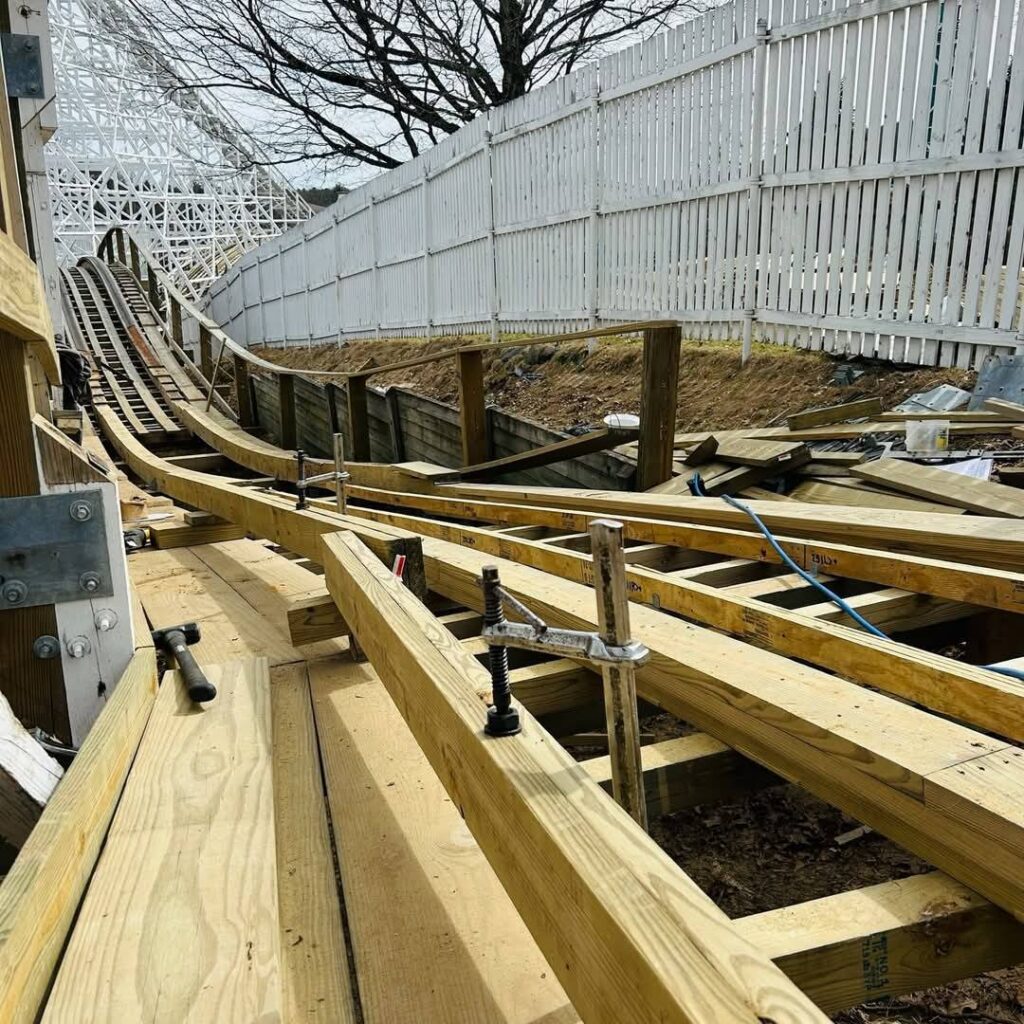 Lake Compounce: Wildcat