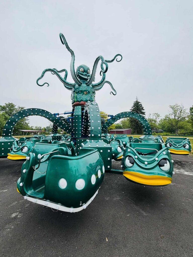 Niagara Amusement Park & Splash World: The Kraken