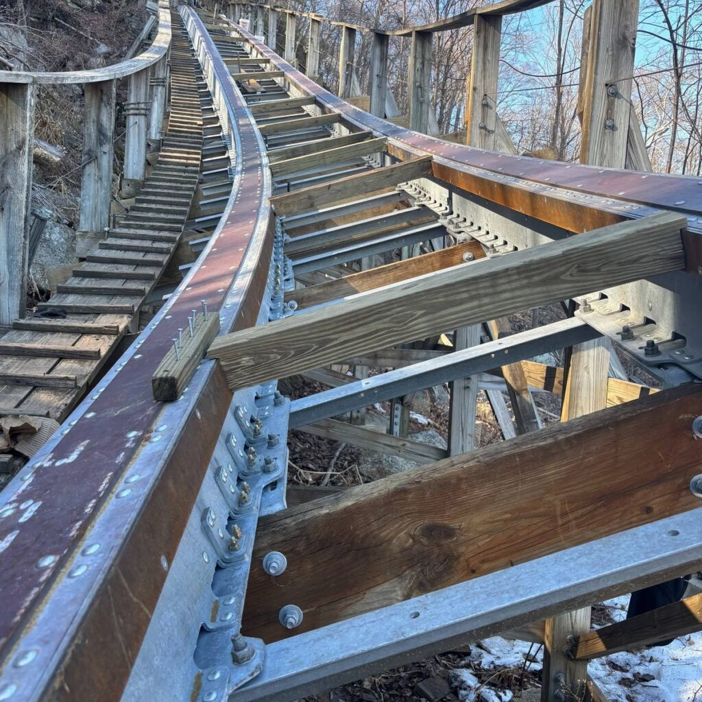 Lake Compounce: Boulder Dash