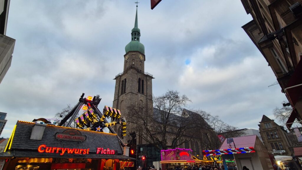 Karneval und Kirmes? – Unser Besuch auf der Karnevalskirmes in Dortmund und Bottrop