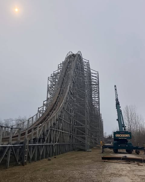 Michigan's Adventure: Shivering Timbers