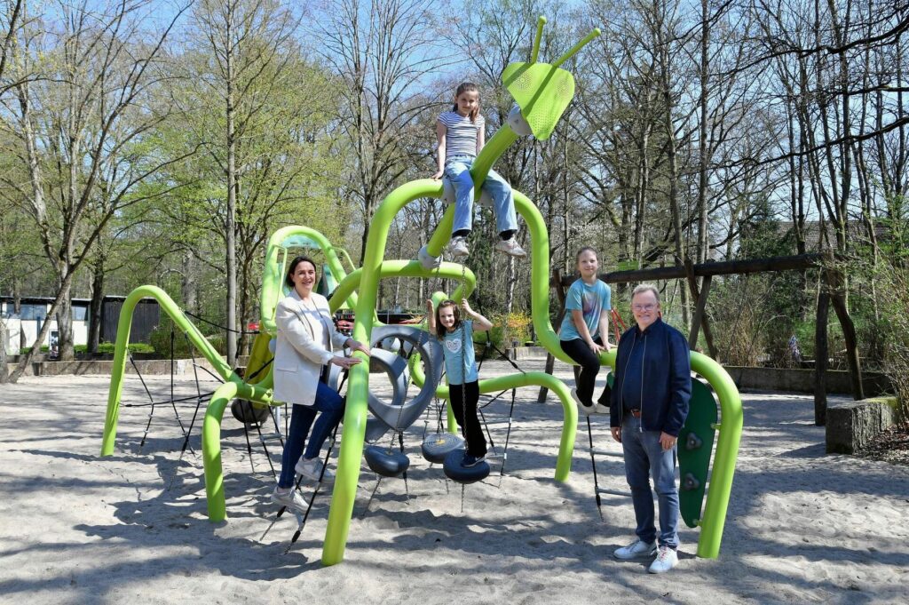 Zoo Rostock: Neues Themenspielgerät