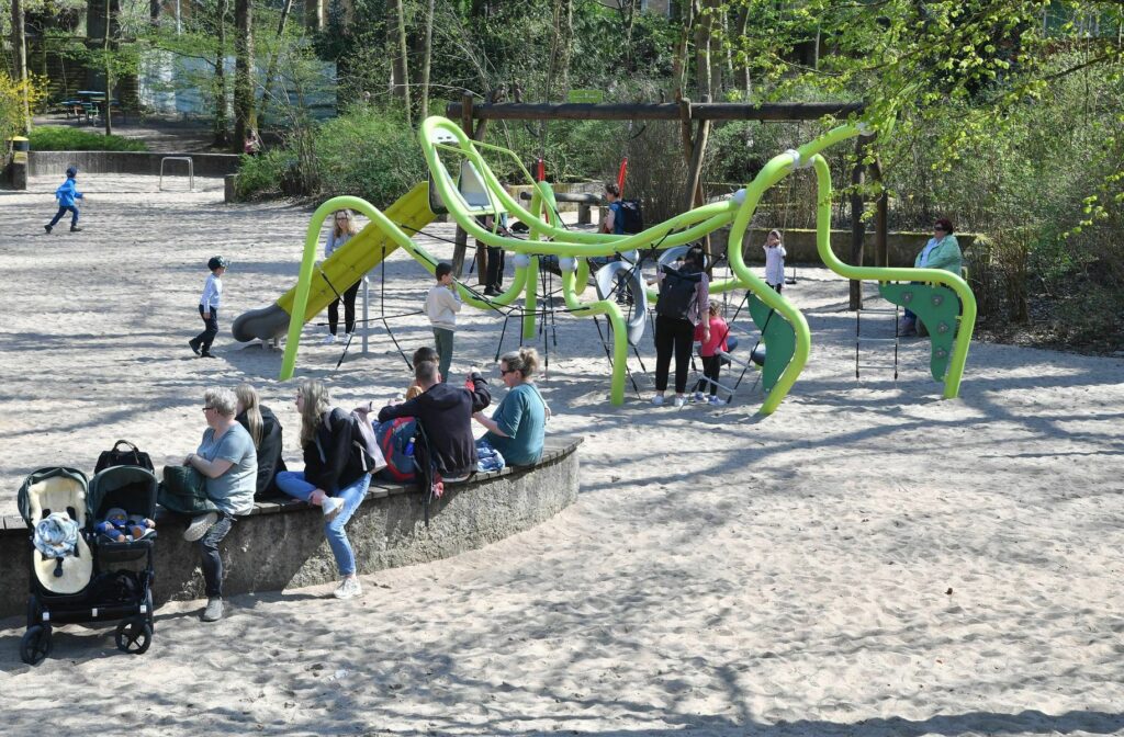 Zoo Rostock: Neues Themenspielgerät