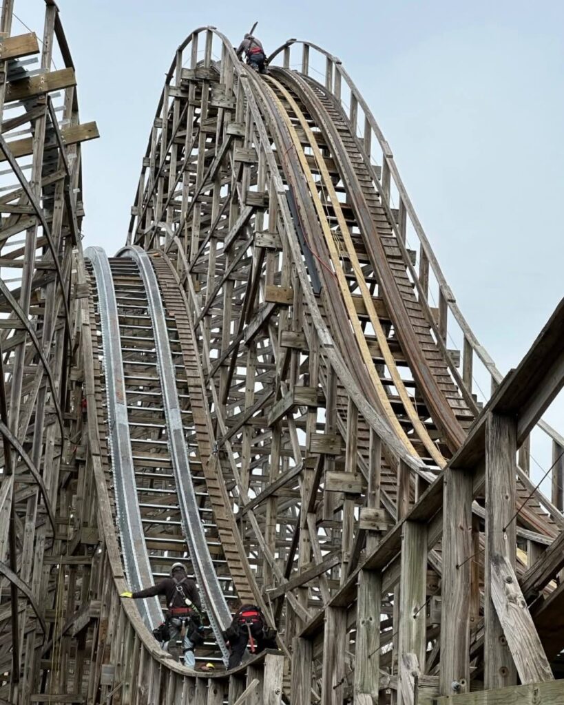 Six Flags Darien Lake: Predator