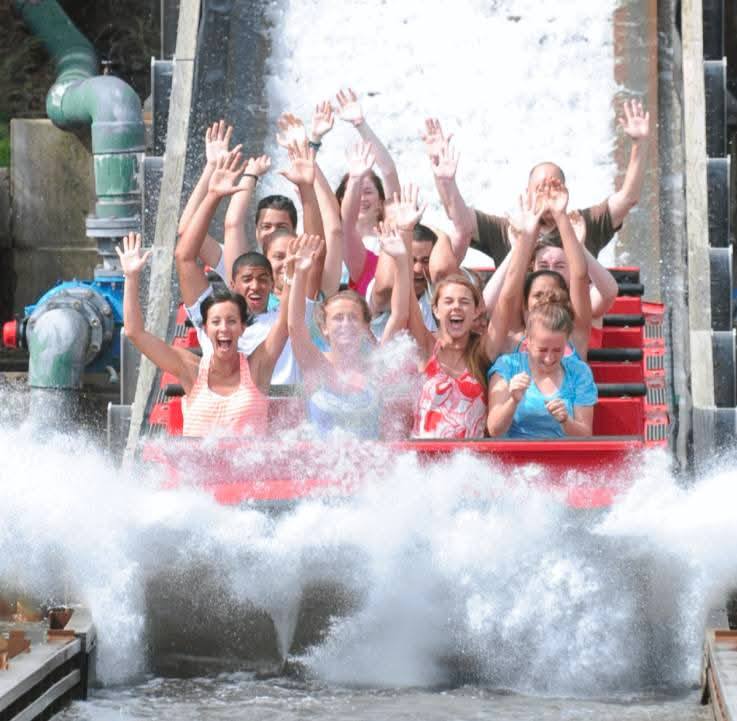 Six Flags New England: Shipwreck Falls