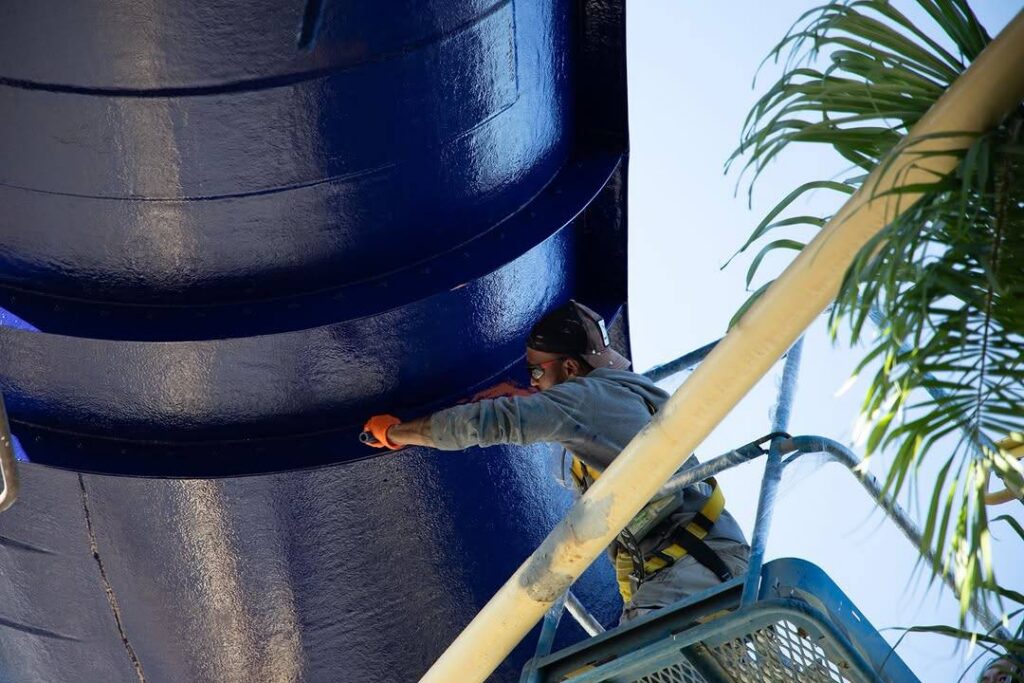 Six Flags Hurricane Harbor Los Angeles: 30. Jubiläum