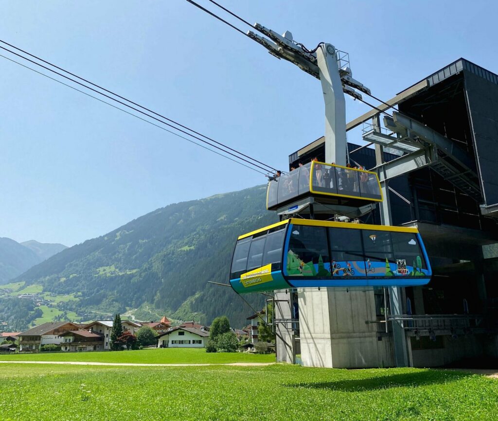 Mayrhofner Bergbahnen: SkyRide Ahorn