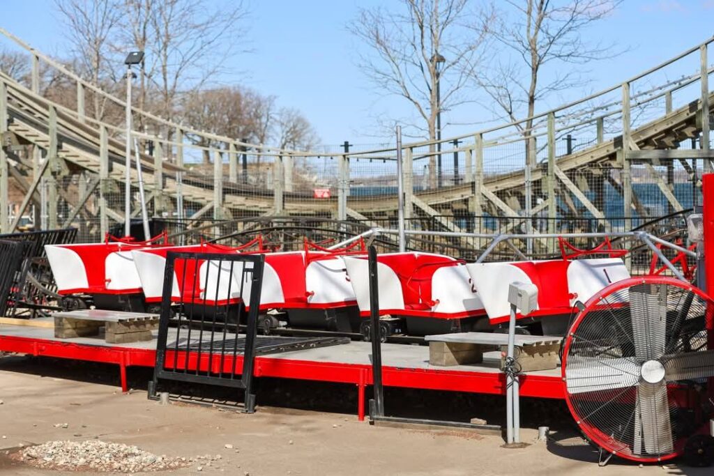 Arnolds Park: Kiddie Coaster