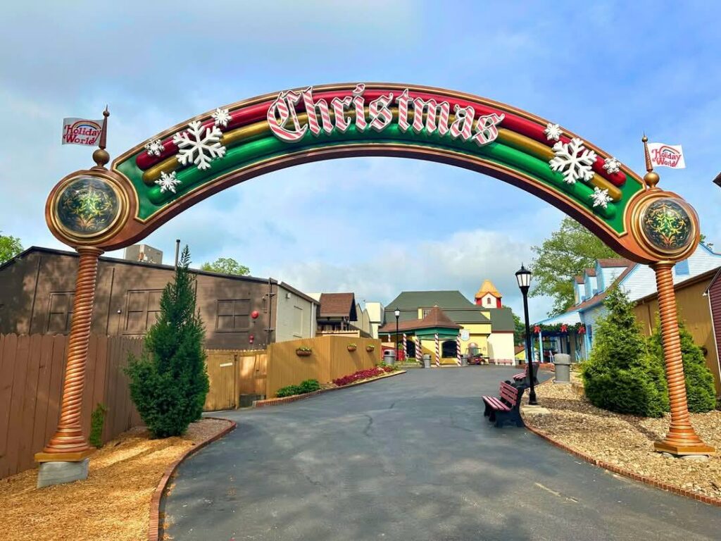 Holiday World & Splashin' Safari: Neue Eingangsportale