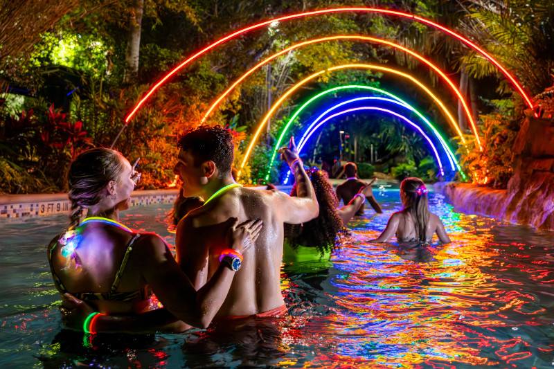 Aquatica San Antonio: Aqua Glow