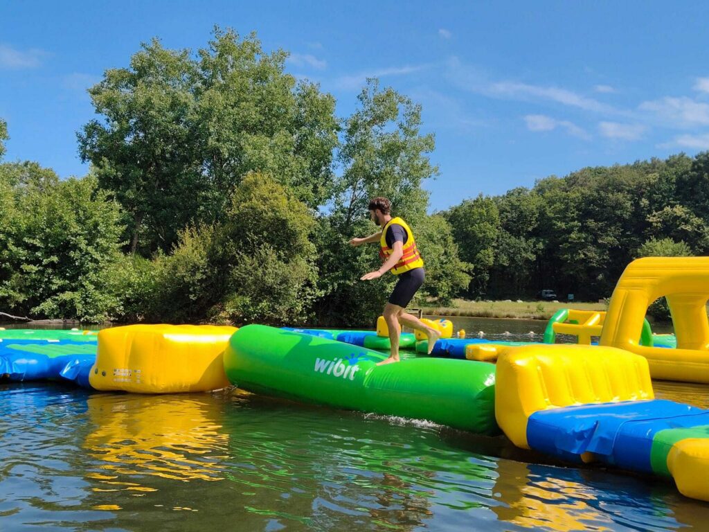 Le Grand Défi: Wasserparcours