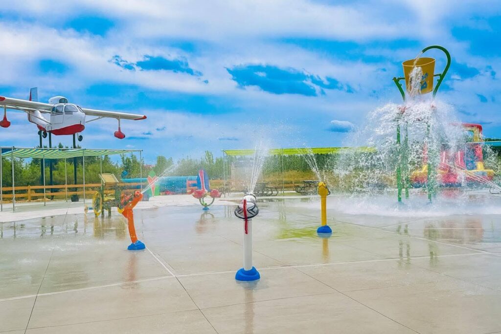 Davis Farmland: Cowabunga Splash Park