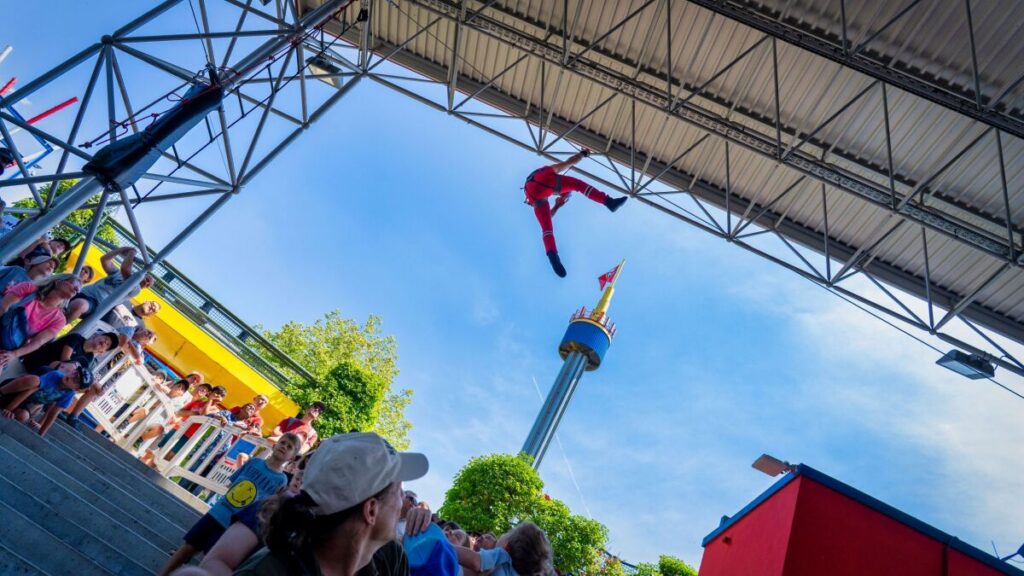 LEGOLAND® Deutschland: Neue Action-Show und funkelnde Sommernächte