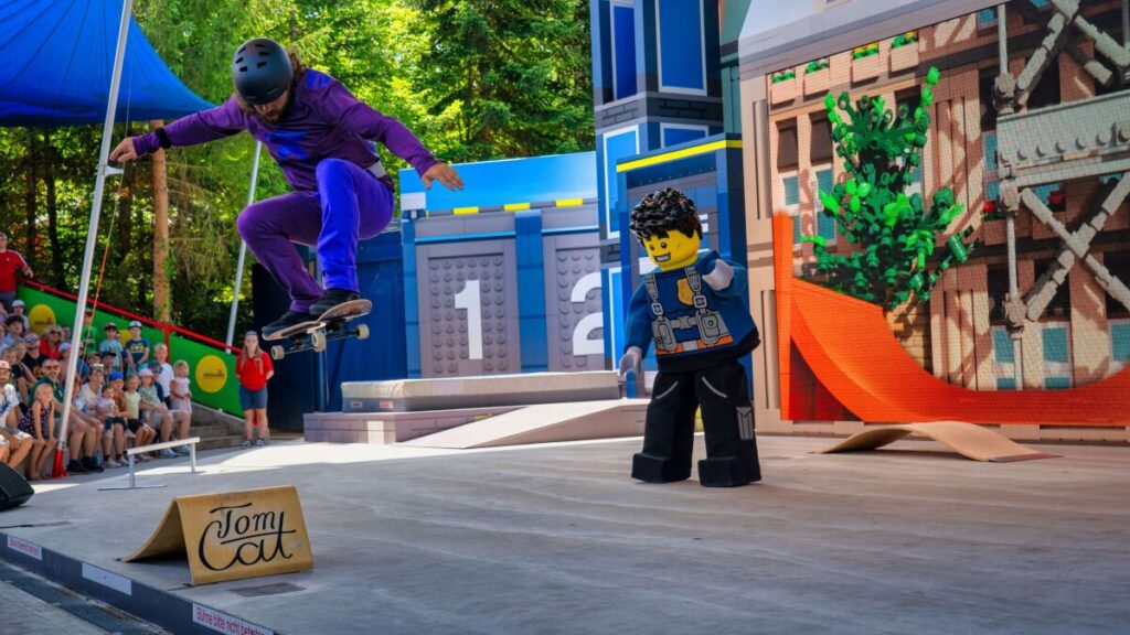 LEGOLAND® Deutschland: Neue Action-Show und funkelnde Sommernächte